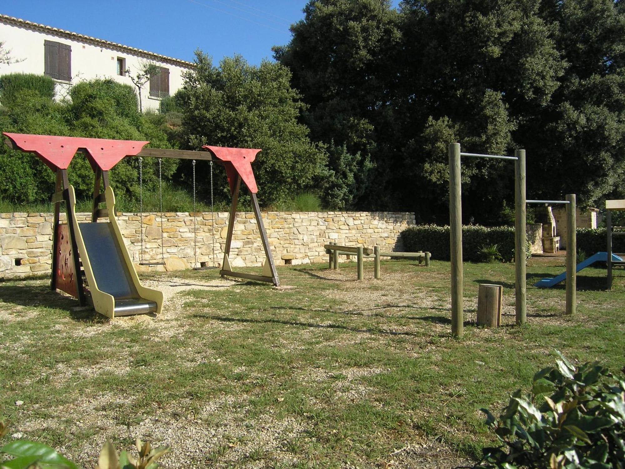 Village De Gites La Fontinelle Bessas Luaran gambar