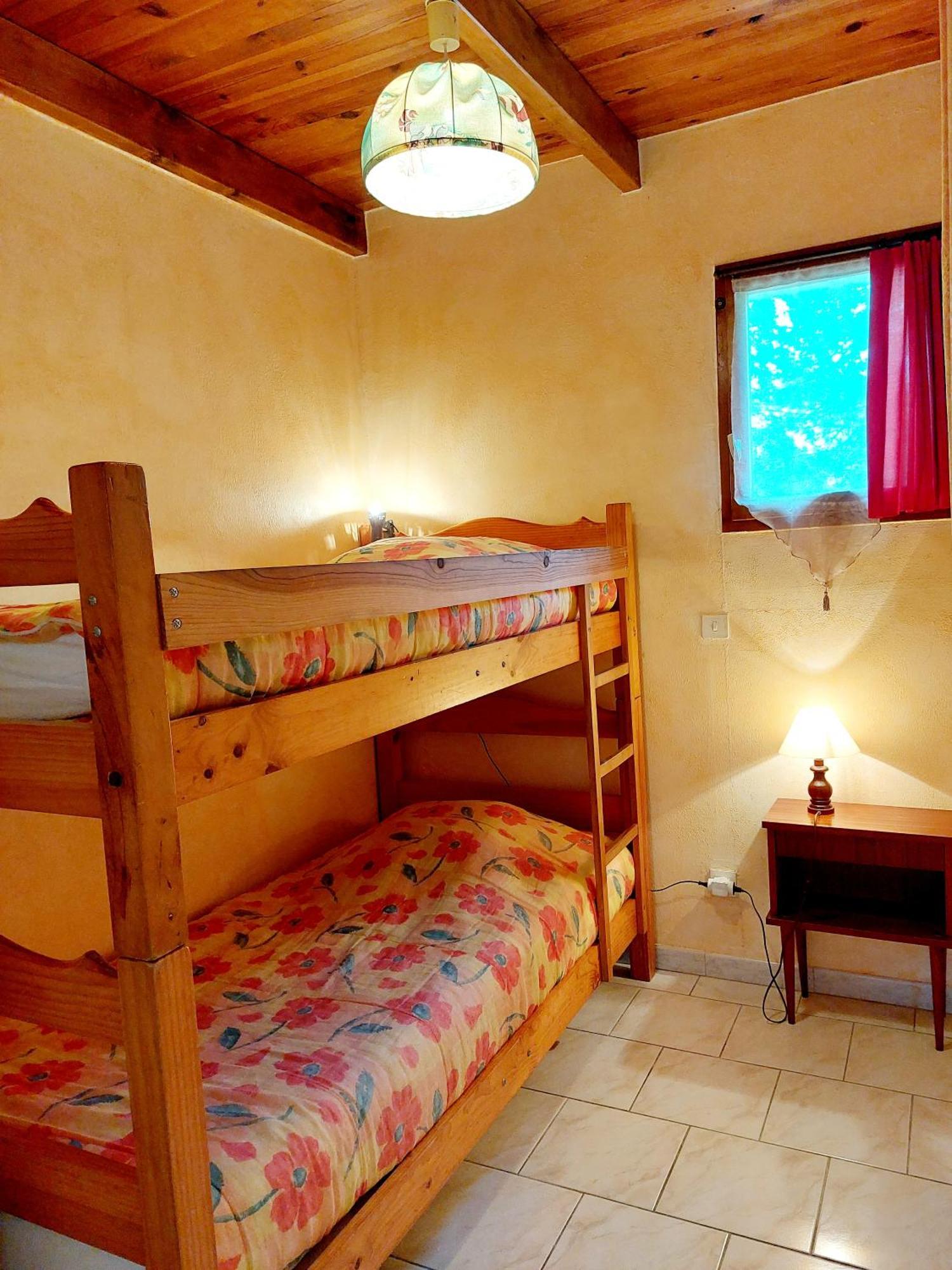 Village De Gites La Fontinelle Bessas Luaran gambar