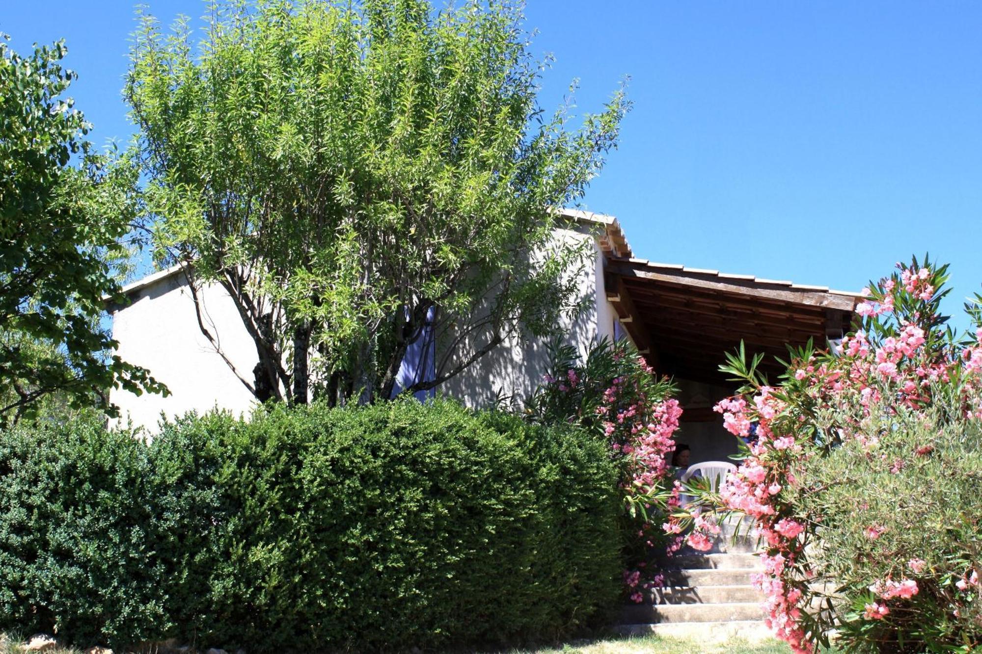 Village De Gites La Fontinelle Bessas Luaran gambar