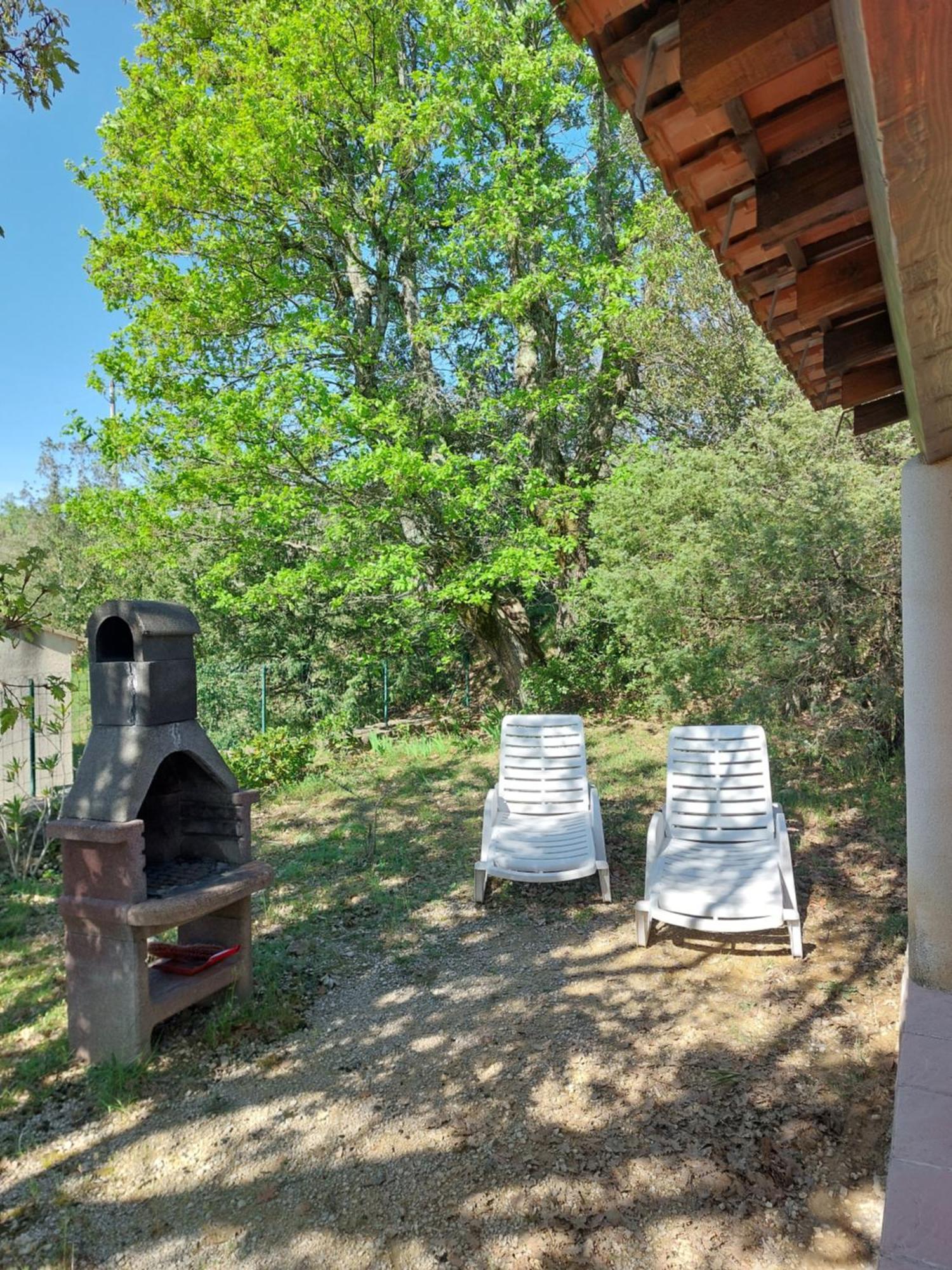 Village De Gites La Fontinelle Bessas Luaran gambar